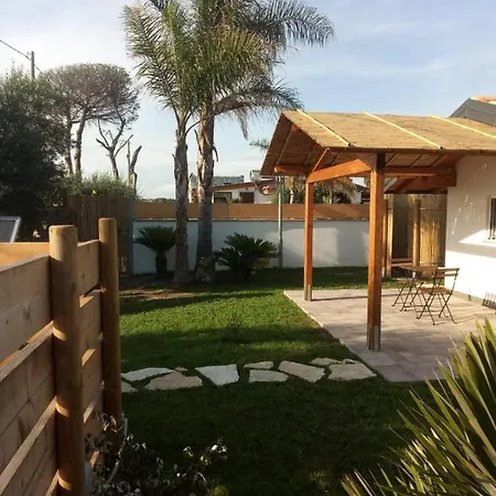 Сasa de vacaciones Tiny House San Felice Circeo